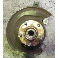 Right Front Wheel Bearing Hub / Stub Axle suit Nissan Dualis J10 2007-2014