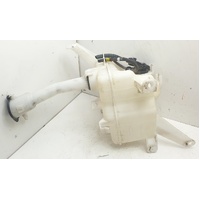 Windscreen Washer Bottle & Pump suit Toyota Corolla Hatch ZRE182R 2012-2018 