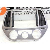 Centre Dash Air Vents / Stereo Surround suit Hyundai I20 PB 2012-2015